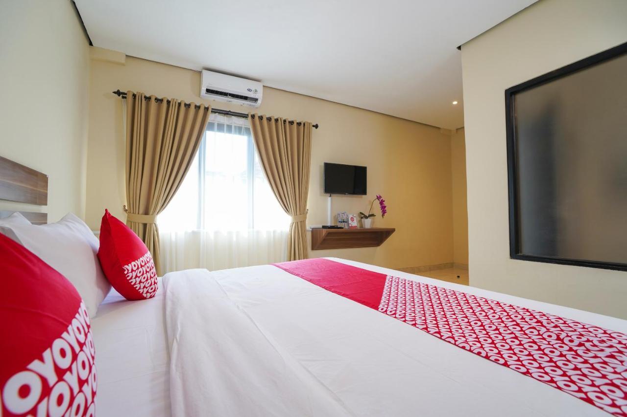 โอโย 1992 ไชน่าทาวน์ โฮเต็ล บาหลี Hotel กูตา ภายนอก รูปภาพ